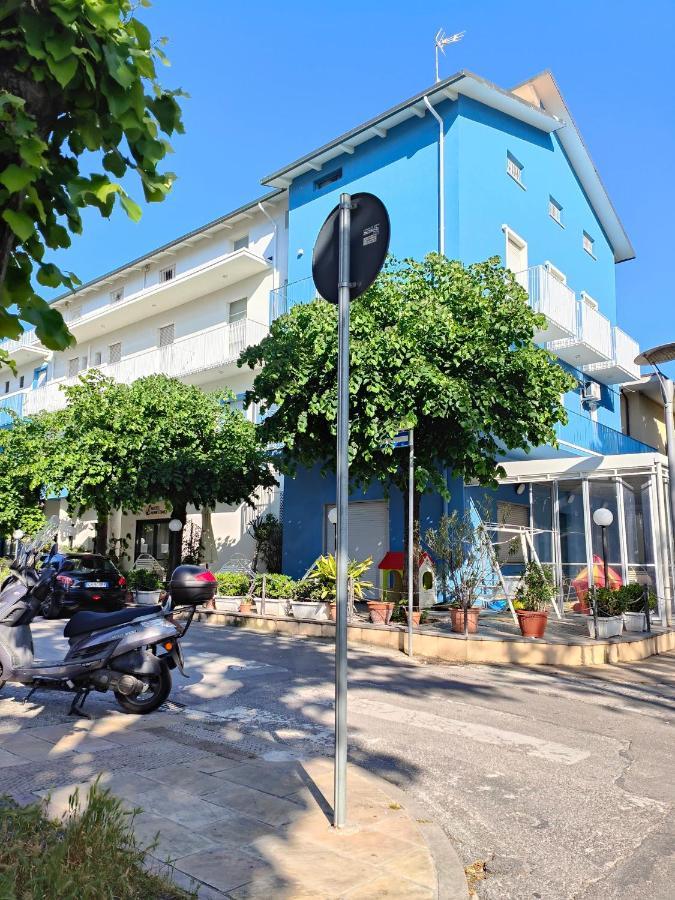 Hotel Marittimo Rimini Exterior foto